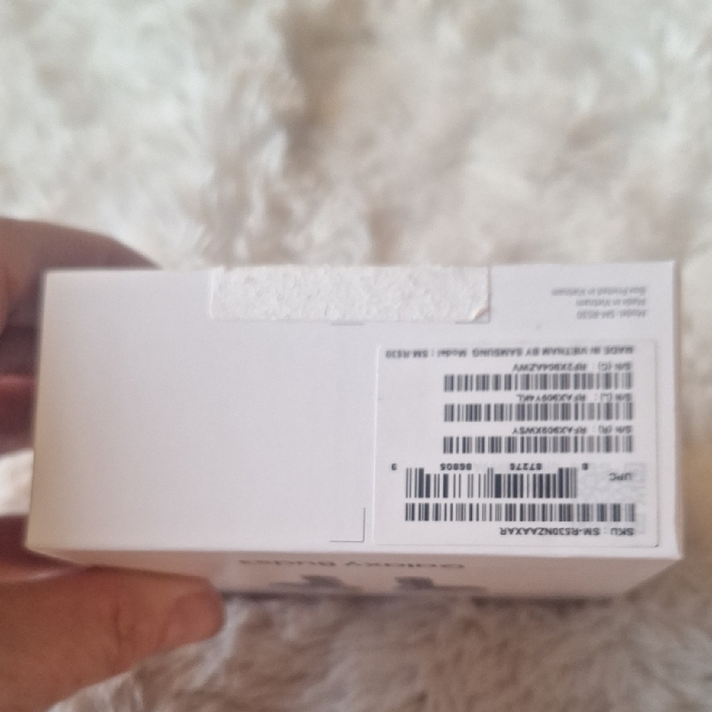 Samsung Galaxy Buds3 Wireless Earbuds - Picture 5 of 10